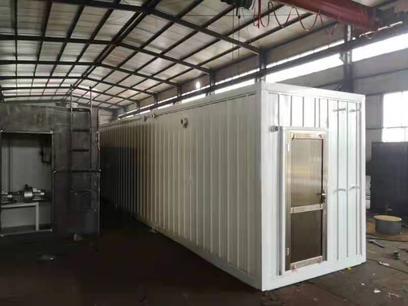 װ������